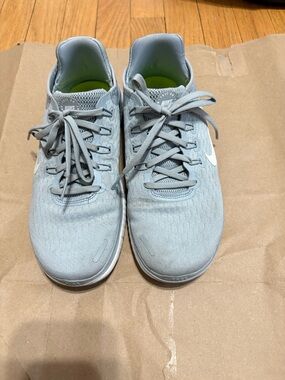 Nike women Free running sneakers